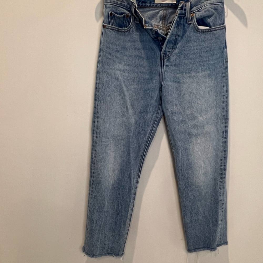 Levi’s Wedge Size 25 Women’s Jeans